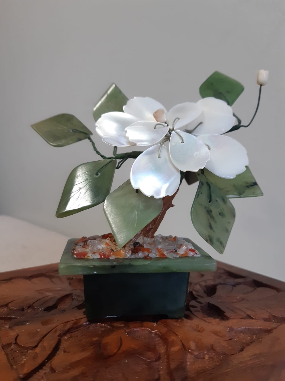 Vintage 60s Mini Oriental Jade Mother of Pearl Blossom Table Accent